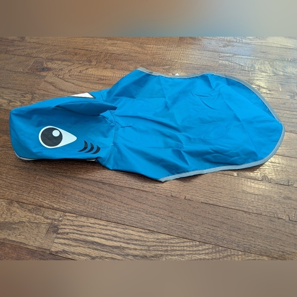 Fetchwear Dog Coat Blue Shark Pet Rain Coat, Size M 17" New - Picture 8 of 12